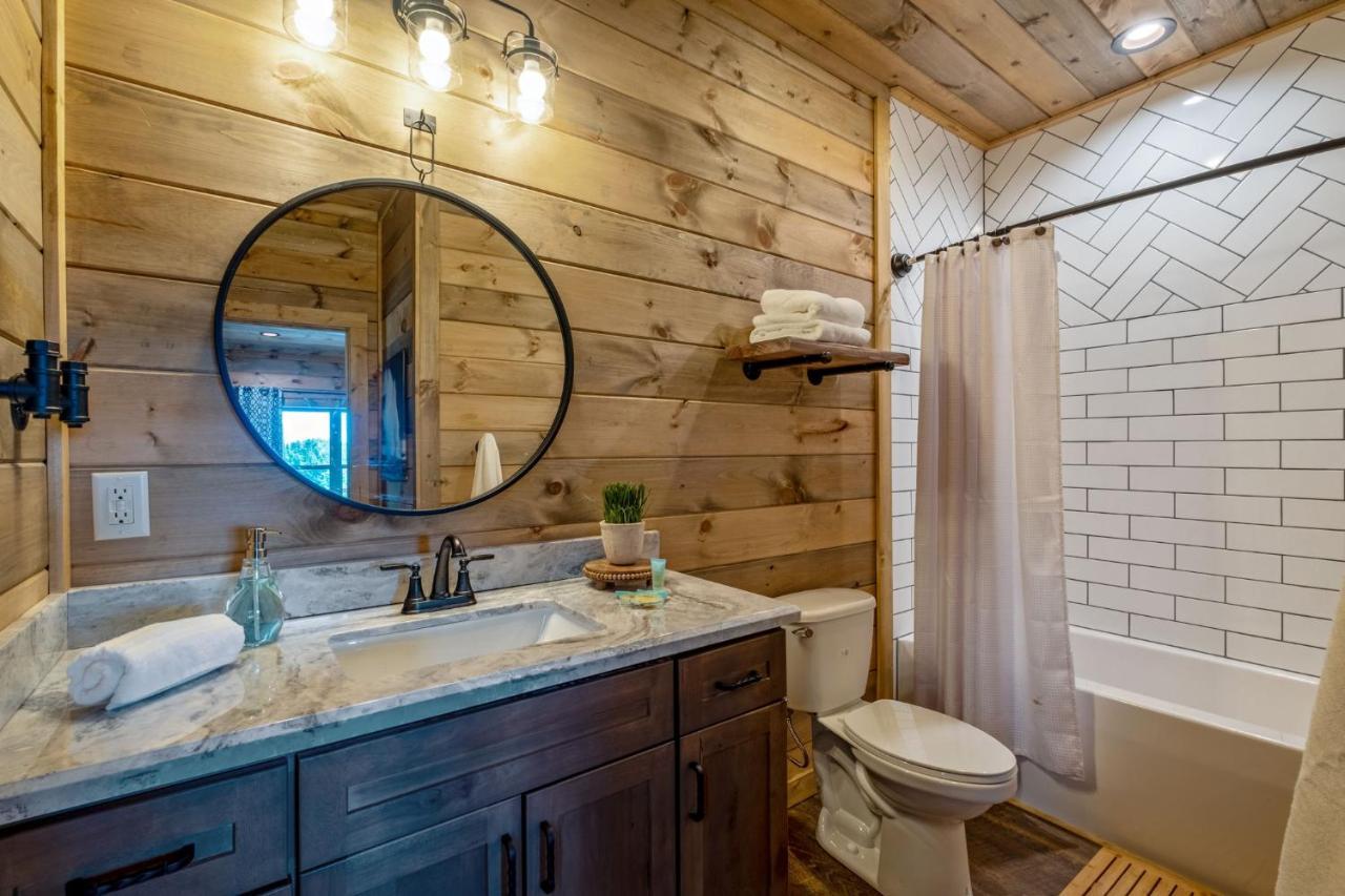 New / 3 King Suites / Sleeps12 / View / 5 Mi To Pf / Hot Tub Sevierville Ngoại thất bức ảnh