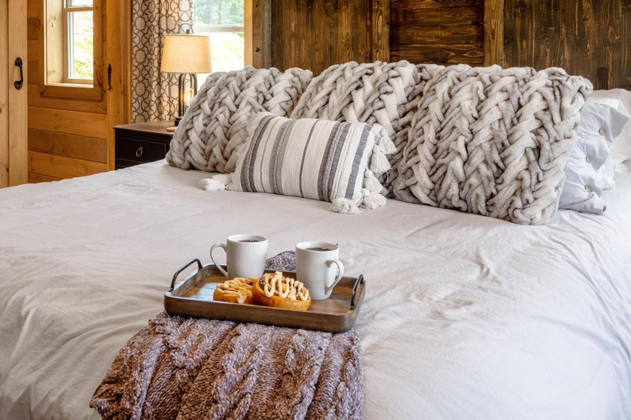 New / 3 King Suites / Sleeps12 / View / 5 Mi To Pf / Hot Tub Sevierville Ngoại thất bức ảnh
