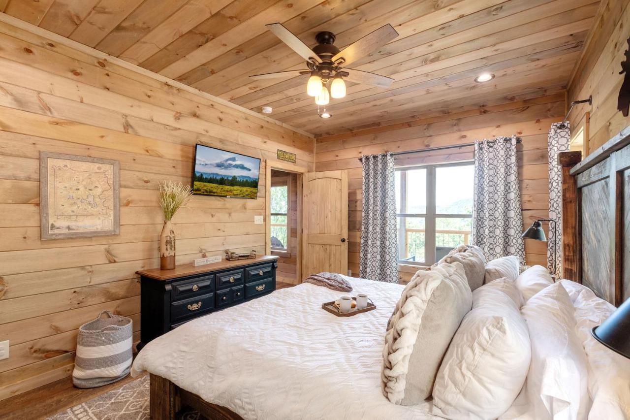 New / 3 King Suites / Sleeps12 / View / 5 Mi To Pf / Hot Tub Sevierville Ngoại thất bức ảnh